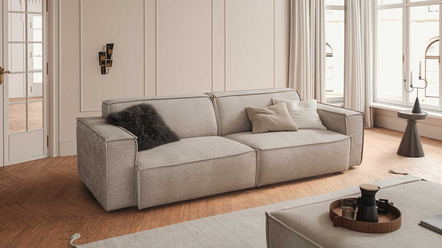 Modulares Sofa in beige.