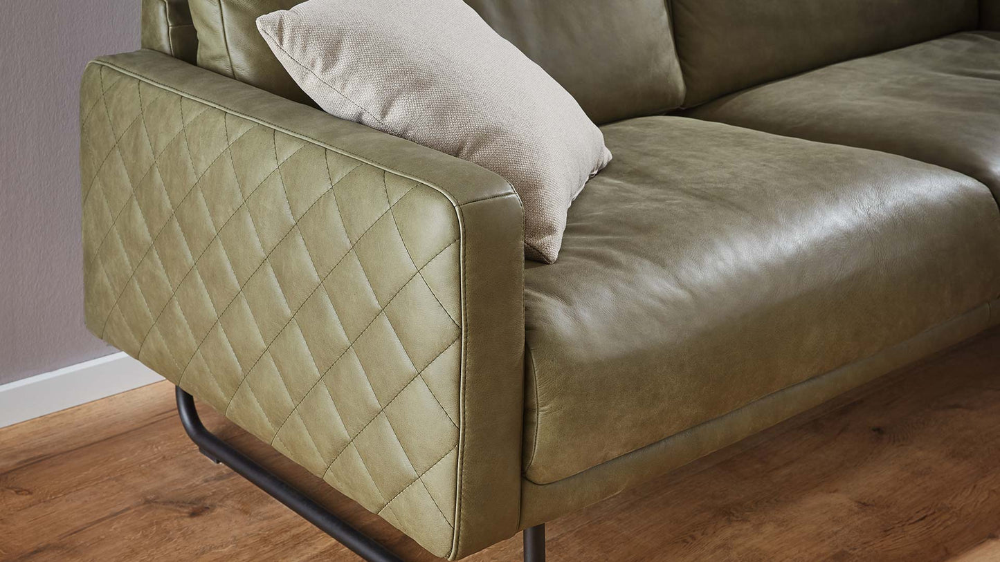 Sofa-zum-abverkauf-gruen-leder-reduzie