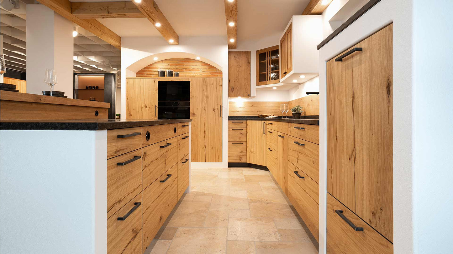 Küche Landhausstil Holz.