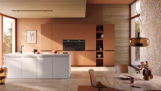 Topline Küche in jeder Farbe nach RAL- oder NCS-Farbsystem erhältlich.