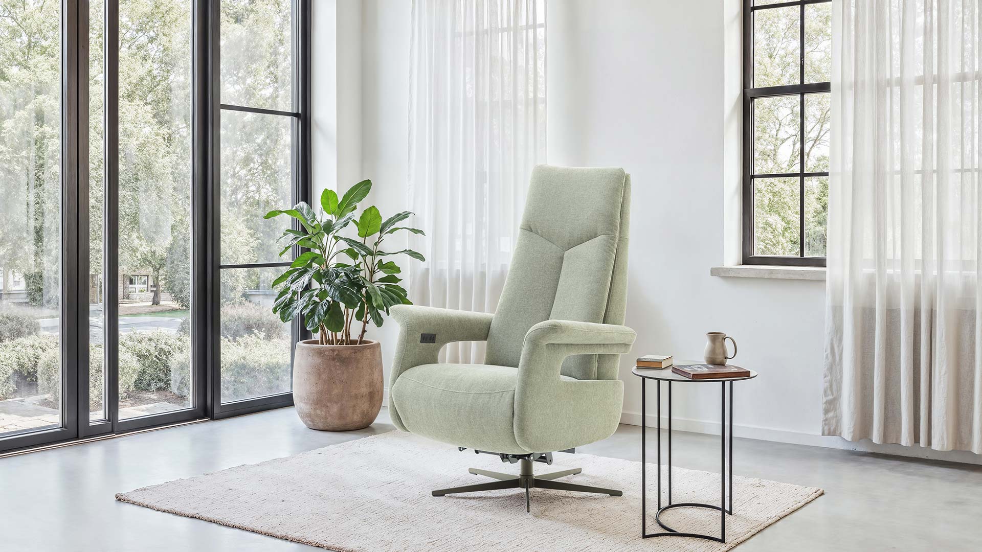 TV Sessel von Sitzkunst in hellem Stoff mit Funktionen