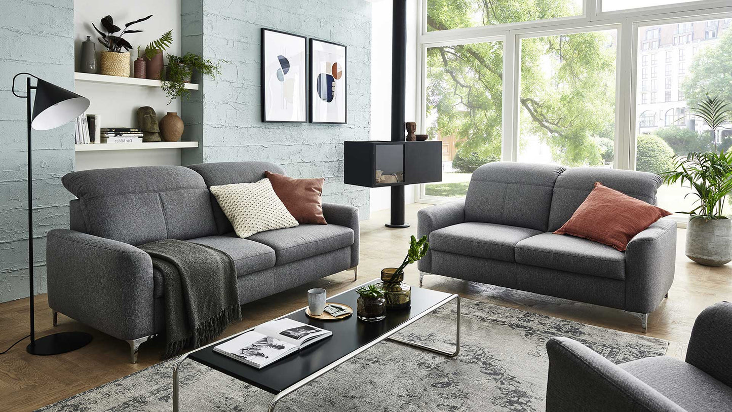 couchgarnitur-couch-sofa-stoff-grau-fuesse-metall-chrom-metallfuesse-kopfteilverstellung-longchair-motorische-relaxfunktion-schlaffunktion