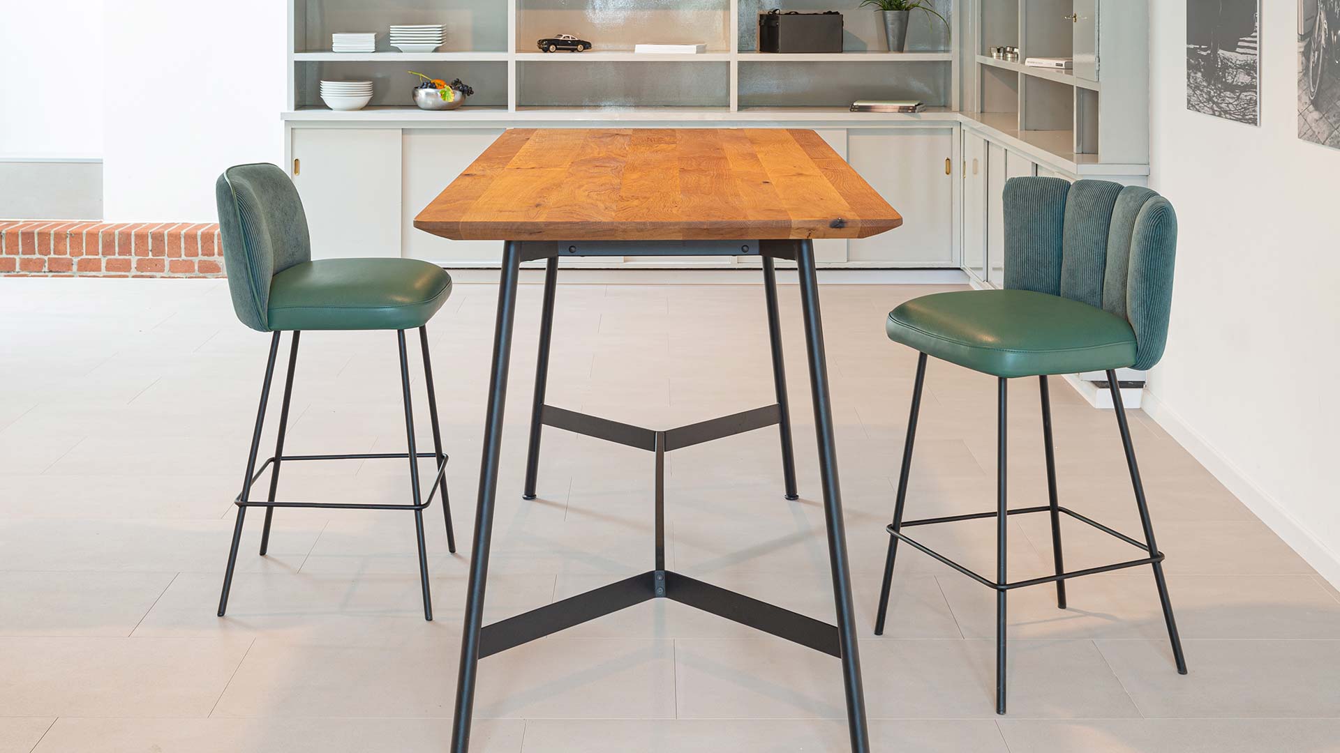 kff-thekenhocker-thekenstuhl-gaia-metallgestell-gepolstert-stoff-leder